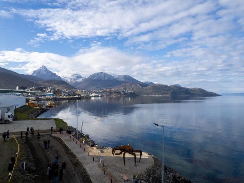Se inaugur en Ushuaia el Paseo de la Centolla