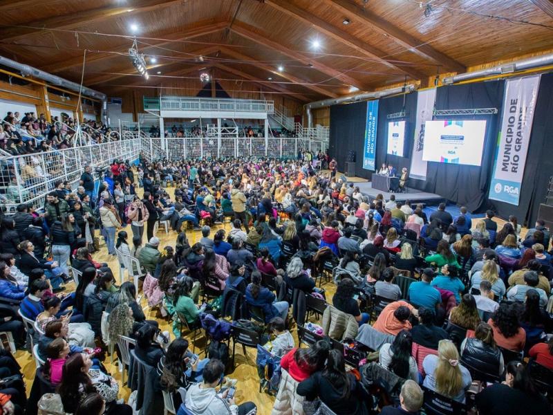 Desde la gestin municipal apostamos a una educacin inclusiva, transformadora y de calidad, donde la docencia est en el centro, Martn Prez 