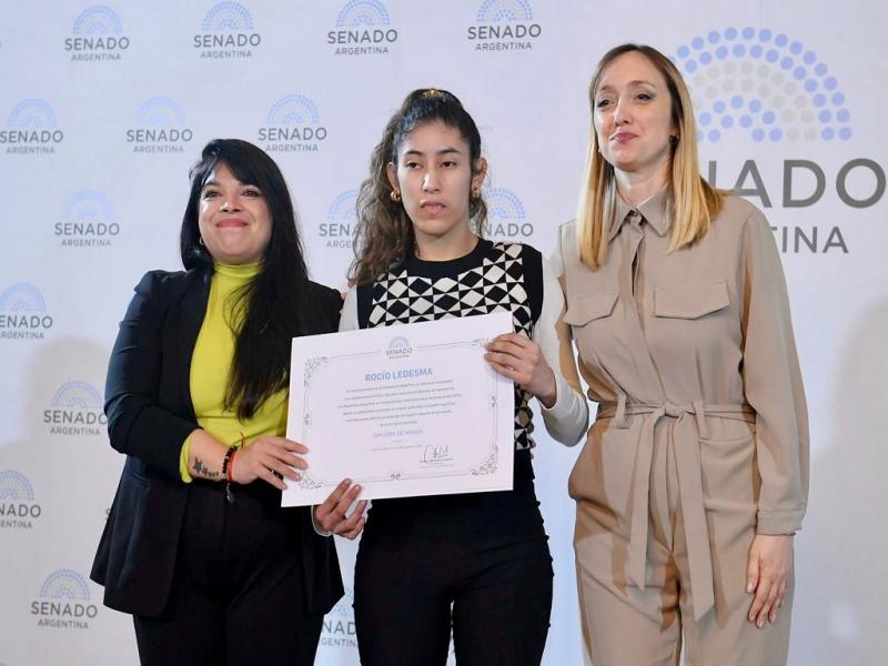 La Senadora Dur entreg una Distincin de Honor a la judoca paralmpica fueguina Roco Ledesma