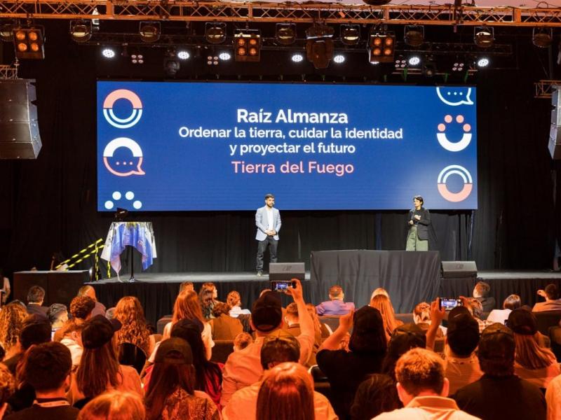 Presentaron en un congreso del CFI un proyecto de regularización territorial sustentable