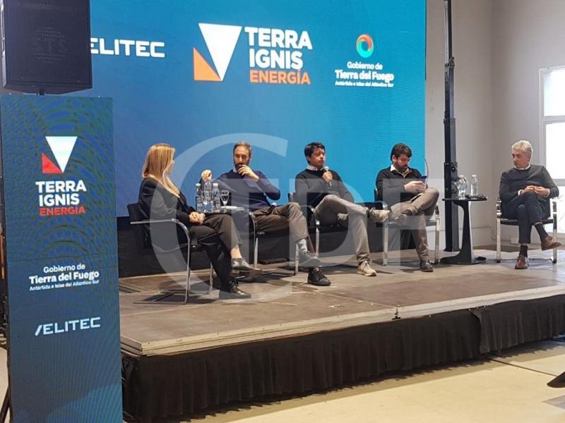 Lanzamiento de Terra Ignis y presentaci�n de Velitec 