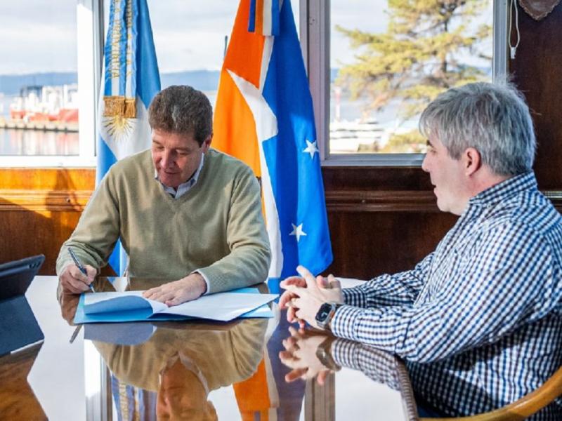 Tierra del Fuego inicia el camino hacia un reforma constitucional moderna y sin privilegios 