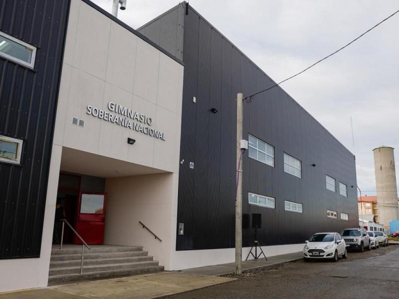 Qued� inaugurado el nuevo gimnasio del Colegio Soberan�a Nacional de R�o Grande  