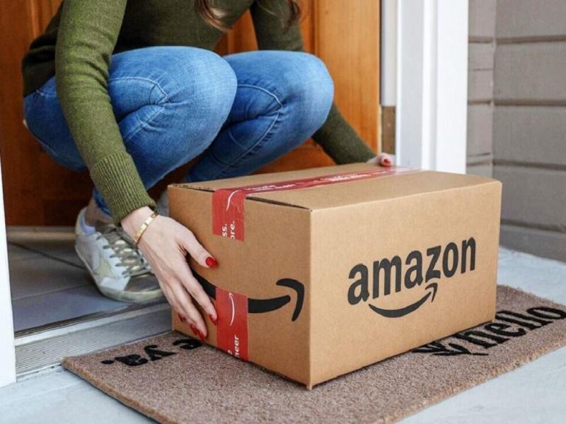 Las compras al exterior baten r�cords mientras se vac�an los comercios locales