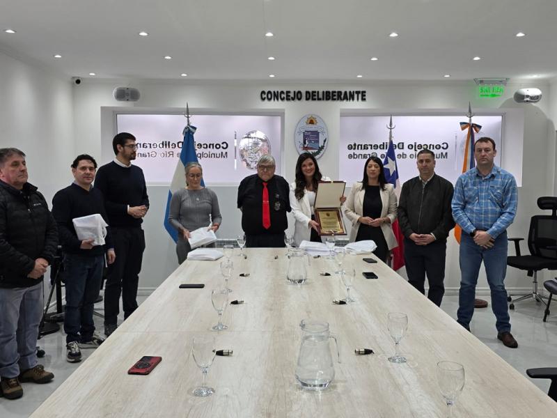 El Concejo Deliberante de R�o Grande recibi� al Alcalde y Concejales de Timaukel