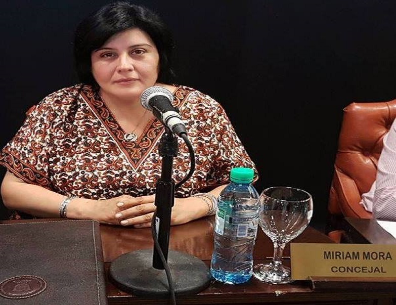 Miriam Mora record que la entrega de las tarjetas comienza el viernes 22, de 10 a 17 horas, en calle Mara Auxiliadora esquina Saldas del Barrio Chacra II (detrs de la Escuela N 32). 