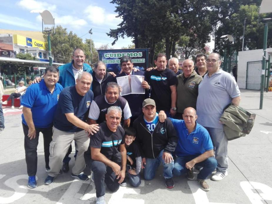 En Merlo comienza la campaa de malvinizacin, remarc Arcando y agreg, estamos creando conciencia de lo que se trata la Ley que estamos pidindole al Congreso de la Nacin, para que se d cumplimiento a la Constitucin provincial. 