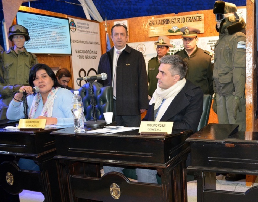 Es necesario que todos hablemos de Malvinas y continuemos la cultura malvinense para regar la semilla que estamos dejando en muchos estudiantes, seal la Concejal Miriam Laly Mora.
