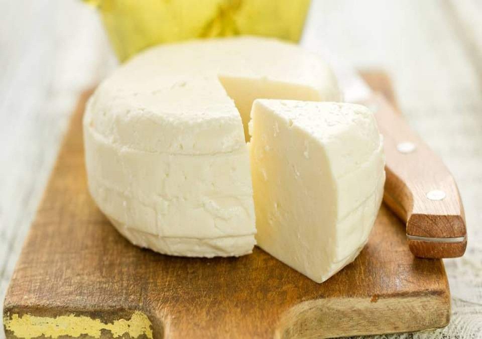 La ANMAT prohibi la venta del Queso Mozzarella de marca Lcteos Realic, 