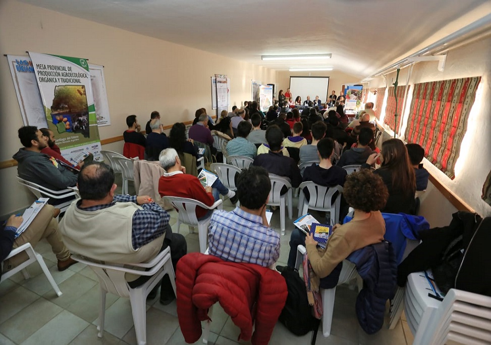 Me parece importante que la Secretara de Pyme trabaje en la produccin orgnica porque est cambiando la cultura y visin hacia la produccin orgnica, remarc Ramiro Caballero. 