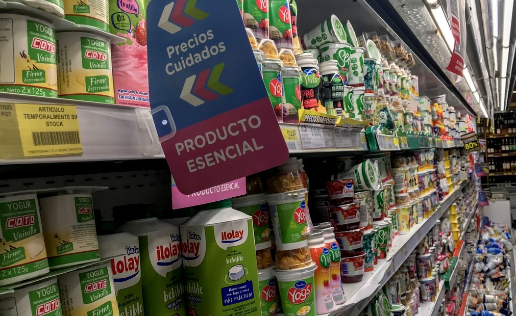 En este contexto de retroceso en las ventas y, a la vez, de consumidores mucho ms atentos a las ofertas, que son capaces de resignar calidad y marca, las principales empresas vienen tomando distintas iniciativas.
