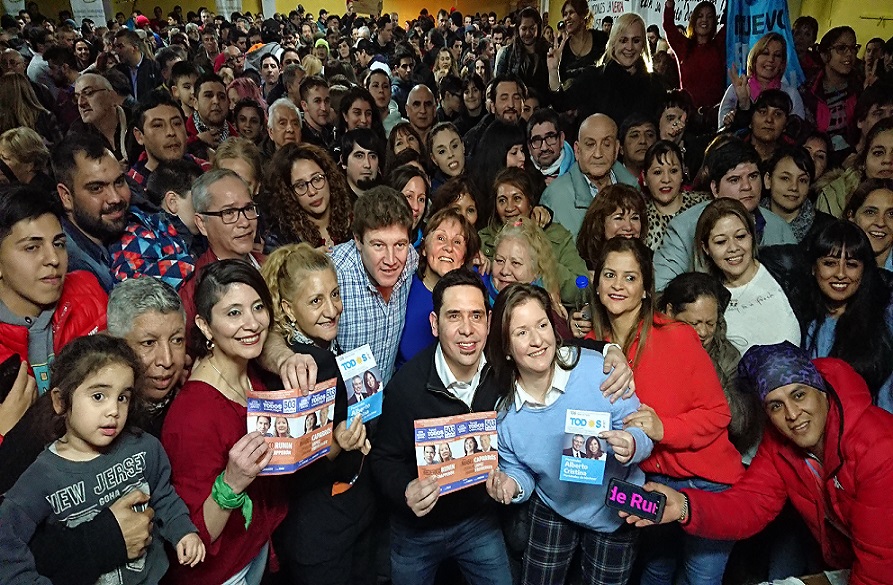 Que no se equivoquen, este Gobierno electo nunca baj ni cambi sus banderas y las vamos a seguir sosteniendo por el bien de nuestra Tierra del Fuego, resalt Gustavo Melella.
