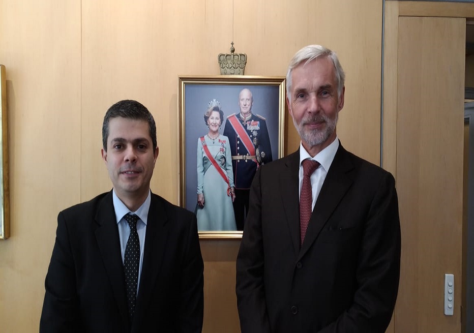 Estuve reunido con el Embajador de Noruega para justamente agradecerle toda la mediacin que ha tenido con la llegada de estos containers y de otras acciones que se hicieron de capacitacin, dijo Andrs Dachary.