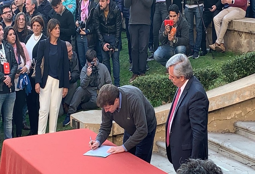 Melella plante seis ejes necesarios para la provincia y su desarrollo, como la defensa de la industria fueguina, garantizar un plan de acceso a la vivienda y hasta ratificar el reclamo de soberana sobre Malvinas.