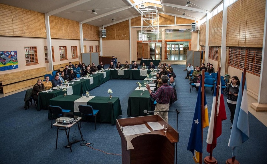 Esta mesa de trabajo se reunir nuevamente en octubre en la localidad chilena de El Porvenir para continuar buscando soluciones a esta problemtica que afecta a ambos sectores de la isla de Tierra del Fuego.