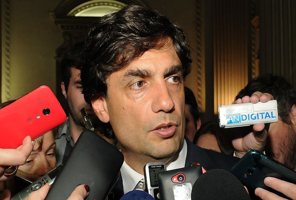 La renuncia de Dujovne era inminente y se inform tambin que el candidato ms fuerte para reemplazarlo era el funcionario de Mara Eugenia Vidal, que no supo, no quiso o no pudo retenerlo.