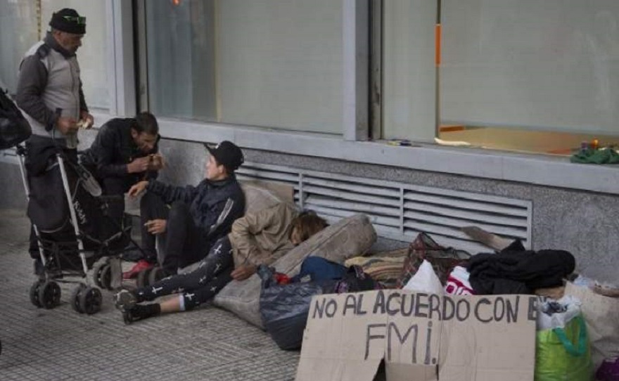 Analistas privados hablan que para fin de ao la pobreza se podra ubicar en el 38% de la poblacin en Argentina.
