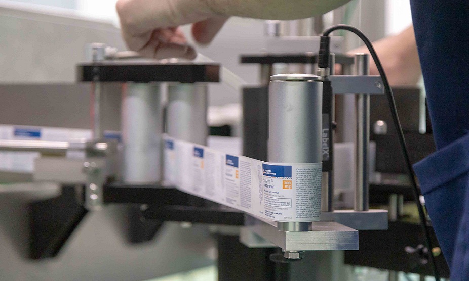 La dosis de vitamina D es de 1 milln de Unidades Internacionales (UI) que es la dosis solicitada por el Ministerio de Salud para el Plan Materno Infantil.