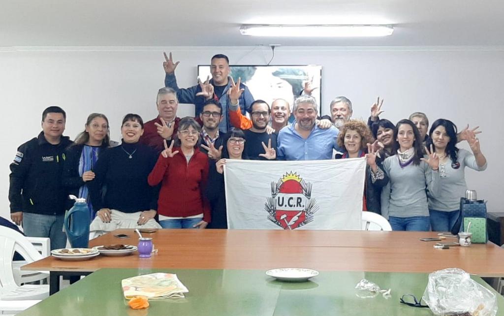 Nuestra lista se llama Militancia Radical justamente porque la componemos militantes y tambin porque queremos hacer un radicalismo militante, no fantico, sino de convicciones y usar las ideas como herramientas de convocatoria, sostuvo Gustavo Morales.