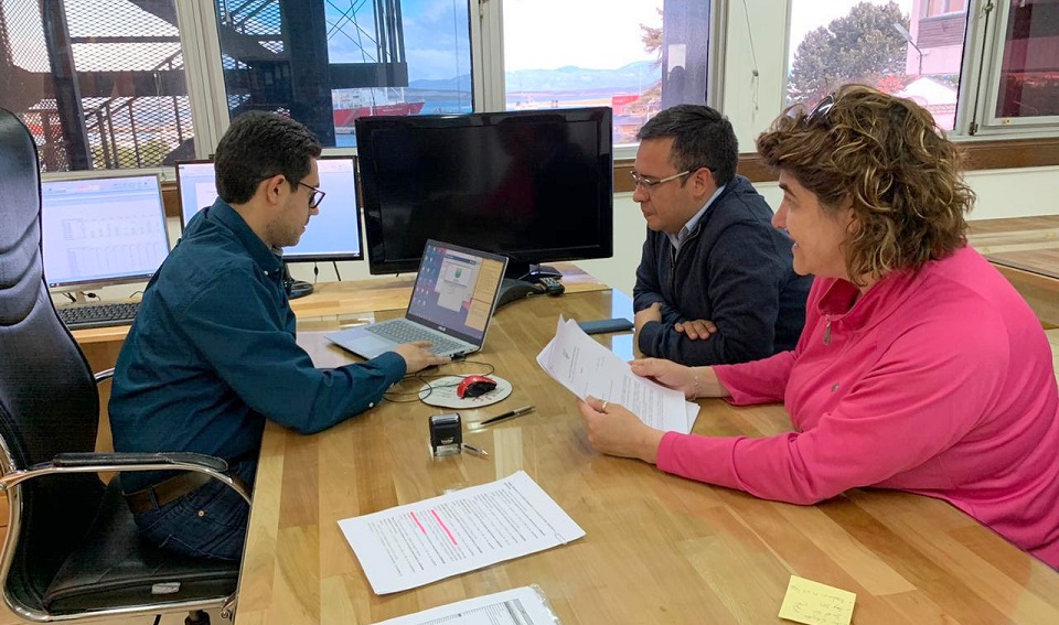Hemos priorizado determinados pagos y conociendo la situacin econmica que atraviesan las familias de Tierra del Fuego, decidimos este acompaamiento econmico, dijo el Ministro de Finanzas Pblicas, Guillermo Fernndez.
