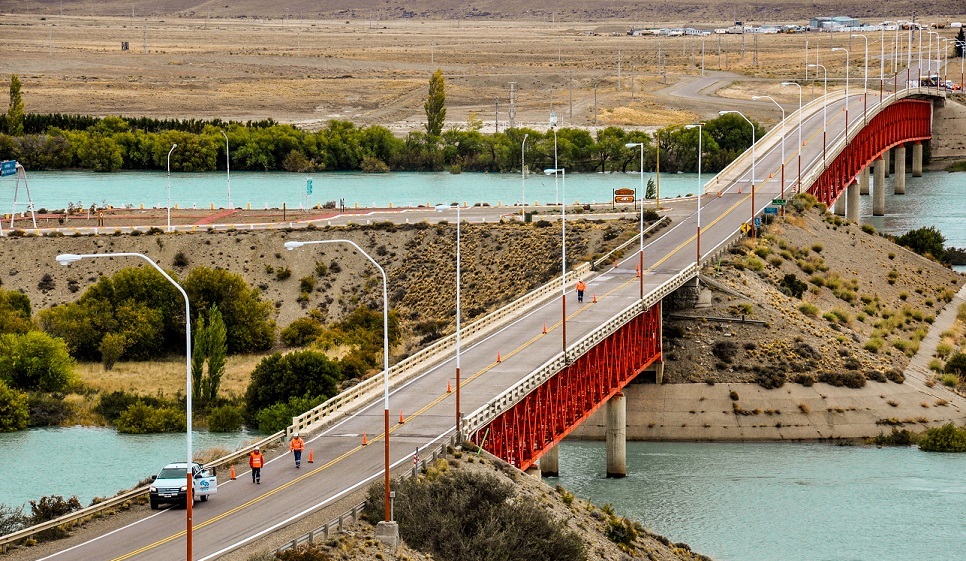 Durante la interrupcin del trfico, personal de Vialidad Nacional realizar tareas de mantenimiento en la estructura del puente, lo cual requerir ausencia de trnsito para garantizar la efectividad de los trabajos y la seguridad de los operarios.