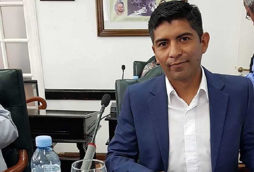 Por la gravedad y la urgencia de tener una respuesta, decidimos presentar una nota al Ejecutivo municipal, esto sin perjuicio de que se pueda avanzar con otro tipo de herramientas, sostuvo el Concejal Javier Calisaya. 