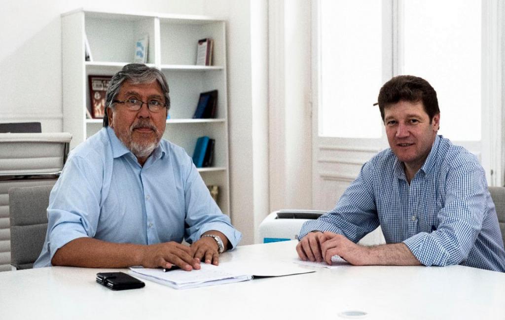 Coincidimos en la imperiosa necesidad de reactivar el empleo privado y generar puestos de trabajo, compartimos esta mirada y vamos a seguir trabajando de manera conjunta para lograr la reconstruccin del pas, dijo Gustavo Melella.