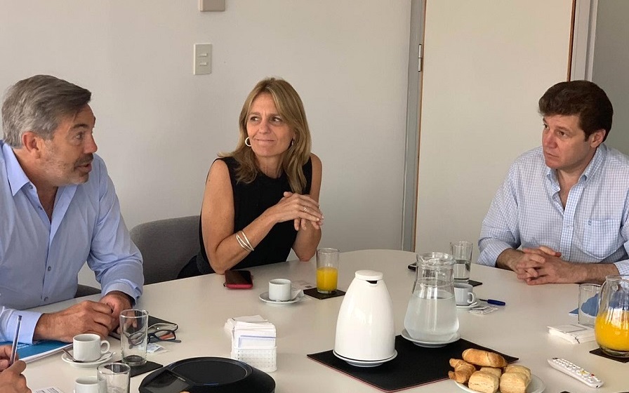 Se iniciaron conversaciones para nuevas acciones que se articularn en conjunto entre el Gobierno de la provincia y la empresa para incluir a los vecinos y vecinas que an utilizan combustibles alternativos. 