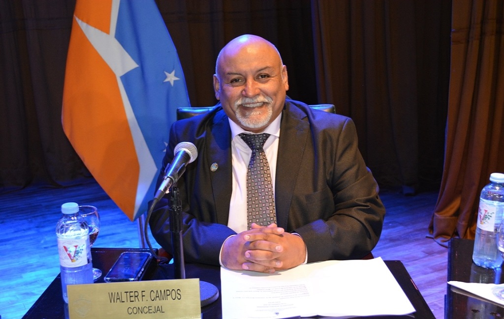 Trabajaremos en todas las Comisiones que tiene el Bloque de FORJA, como as tambin articularemos con las dems Comisiones de nuestro pares para poder obtener las mejores ordenanzas para nuestros vecinos, indic Walter Campos.