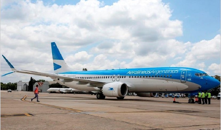 Debido a un problema de salud de una pasajera, el vuelo de Aerolneas Argentinas regres a Aeroparque, y luego se descart que se estuviera ante un caso de coronavirus.  