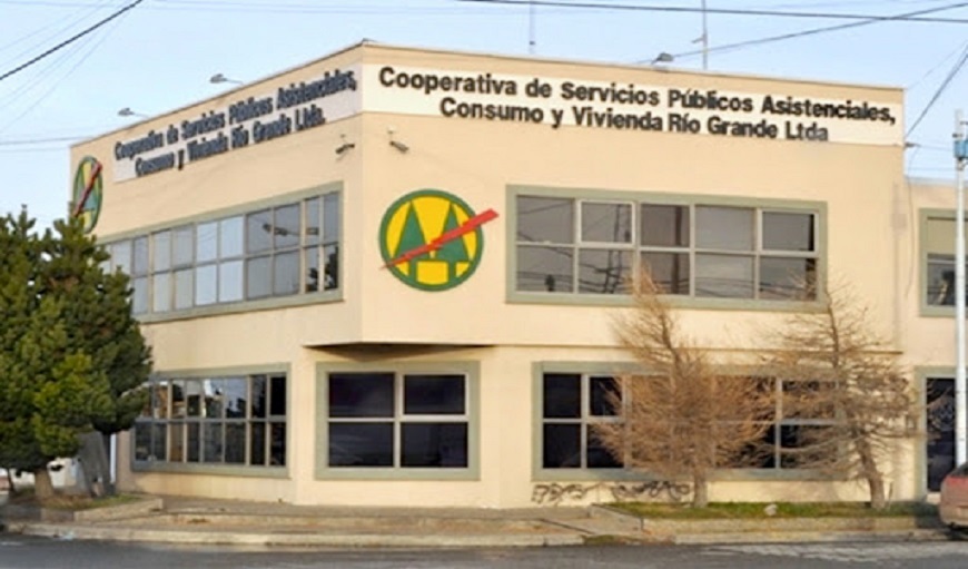 La Cooperativa Elctrica inform que se reconect el servicio de energa a los usuarios que lo tenan cortado por falta de pago. 