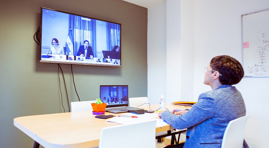 La intencin es avanzar en estrategias comunes en todo el pas, pensando todos juntos la mejor manera de continuar en este marco de cuarentena y realizar propuestas que se adecuen a la realidad que atravesamos, seal Anala Cubino.