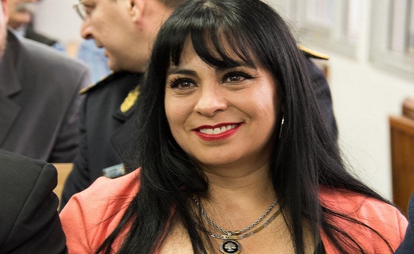 Hay que dotar de herramientas no solamente para que el Ejecutivo pueda gobernar, sino para que estos recursos bajen rpidamente para dar la asistencia que es tan necesaria en una economa alicada como la que tenemos, resalt Mnica Acosta.