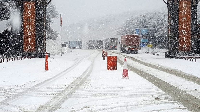 Ante las adversas condiciones climatolgicas en Tierra del Fuego, el Gobierno provincial reiter las recomendaciones para circular en la ruta nacional N 3. 
