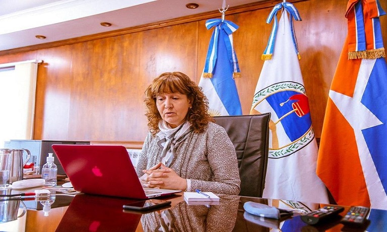 Durante el encuentro se conocieron los detalles de cules son los requerimientos; las tendencias actuales y qu posicin tiene la Asociacin Internacional de Tour Operadores Antrticos (IAATO) en relacin a este contexto.