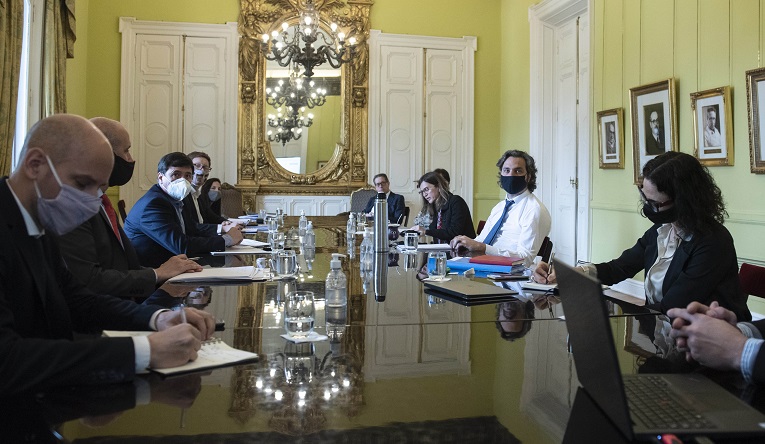 Esta nueva etapa del ATP alcanz a 134.746 empresas y a casi 1.400.000 trabajadores, a travs del pago del salario complementario para los casos en los que la facturacin todava no evidencia recuperacin nominal. 