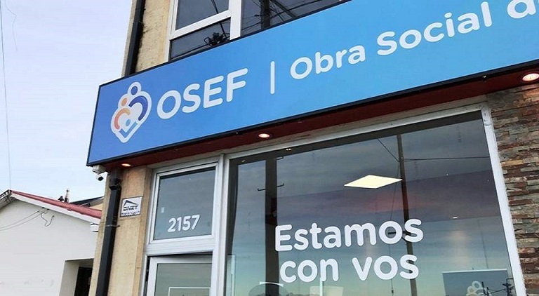 Las partes, se comprometieron a seguir trabajando en conjunto para ir resolviendo todas aquellas cuestiones que vinculan la Obra Social con los nosocomios provinciales a los fines de regularizar la deuda que se mantiene.