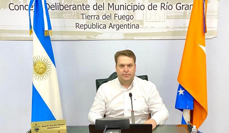 La pandemia por el COVID-19 aceler ese proceso de apertura tecnolgica a la comunidad y hemos sido una de las instituciones pioneras en las transmisiones en lnea, destac Ral von der Thusen. 