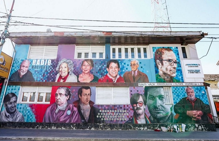 Desde el programa de muralismo vamos a continuar realizando intervenciones en distintos puntos de la ciudad, para que vecinos, y ojal en un futuro turistas, puedan disfrutar y se sientan identificados con nuestros protagonistas, indic Beln Molina.  