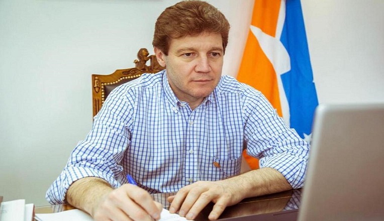 Respecto al alcance de las vacunas, Melella indic que,  se traz como objetivo que antes del otoo est vacunada la mayor cantidad posible de poblacin, y dijo que, hay otros laboratorios que ya comprometieron el envo de la vacuna.