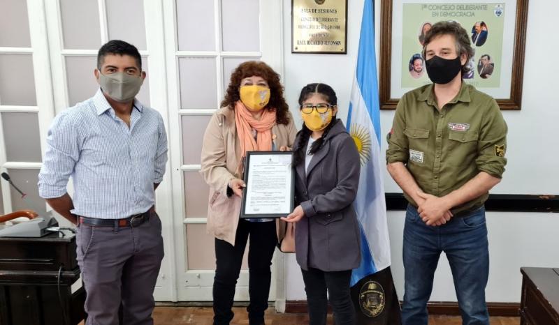 Estas iniciativas apuntan a reforzar la labor educativa de nuestros docentes y a generar en los nios conciencia de pertenencia, destac Javier Calisaya.