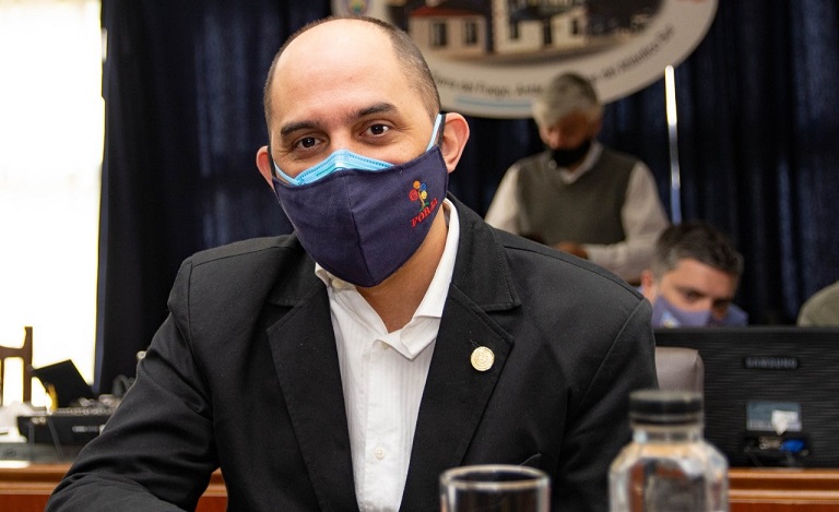 Las reuniones de Comisin del presupuesto implicaron un trabajo muy largo del que tuve la suerte de participar. Esto habla muy bien de esta casa legislativa, resalt Federico Greve. 