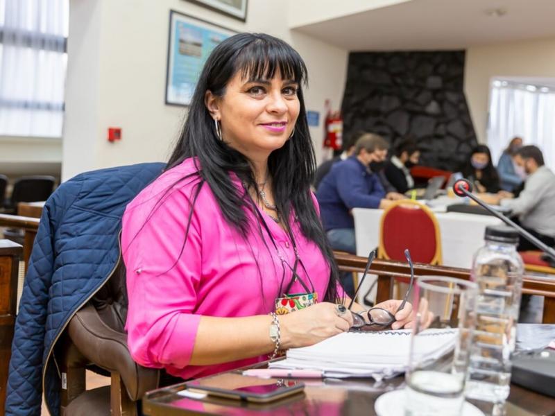 Mnica Acosta coment que, hubo un trabajo tcnico profesional de los Municipios y de distintas organizaciones civiles, ambientales y actores vinculados al tema.