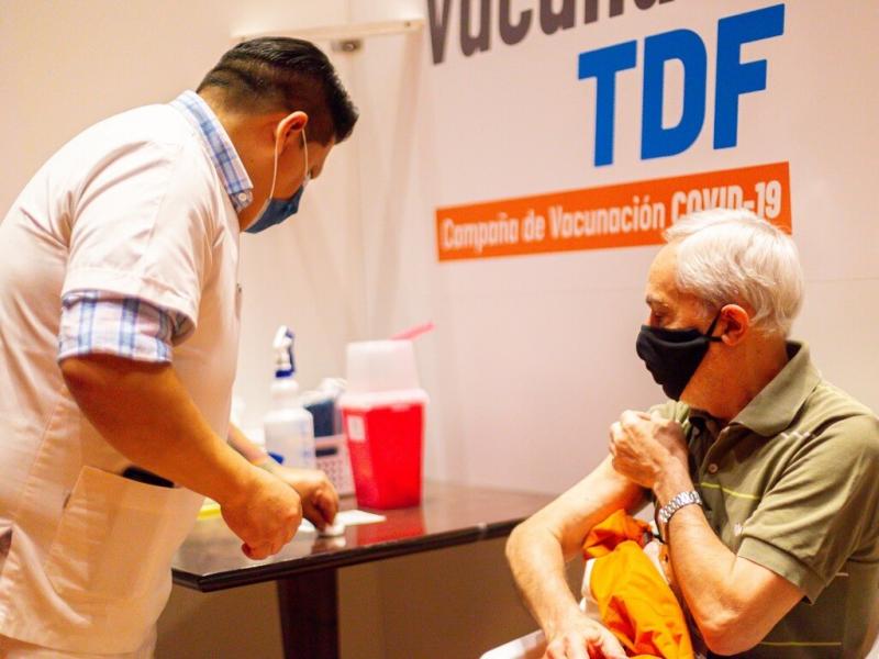Junto al envo sostenido de vacunas por parte de Nacin, se sum un arduo trabajo de la provincia con la ampliacin de la entrega de turnos y los horarios de atencin, y la incorporacin de profesionales sanitarios, destac Judit Di Giglio.