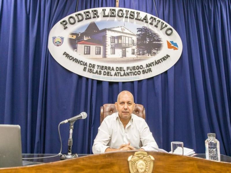 El tema, concit dos reuniones anteriores, en las que participaron representantes del sector empresarial, la plana mayor de la polica fueguina, como as tambin el Ministerio de Trabajo y Empleo de Tierra del Fuego. 