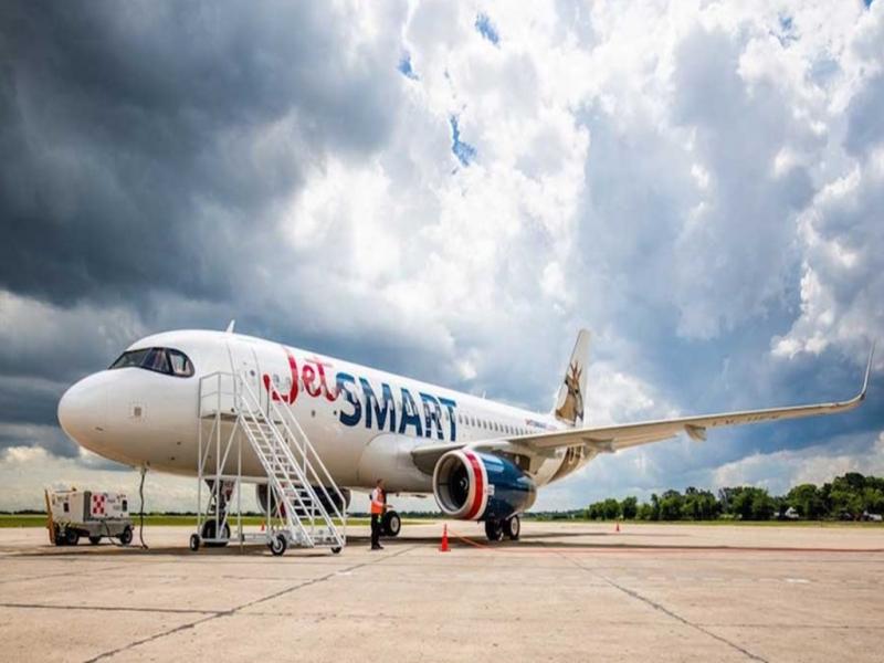 JetSMART operar la ruta Comodoro Rivadavia-Buenos Aires con frecuencia de tres viajes semanales, con tarifas que van desde los $4.000 por tramo. 
