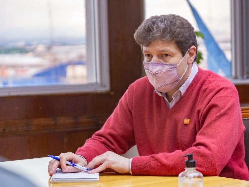 Me preocupa que los Diputados fueguinos de Juntos por el Cambio se tengan que encolumnar detrs de estas posiciones absurdas que tanto mal les han hecho a los habitantes de nuestra provincia, remarc Gustavo Melella.