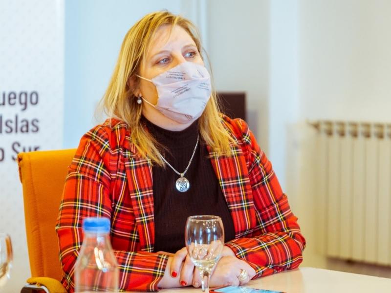El ingreso del turismo internacional y la apertura de las fronteras terrestres es un tema que est en agenda del Consejo Federal de Salud, pero se piensa para los prximos meses, no est contemplado para septiembre, destac Judit Di Giglio. 