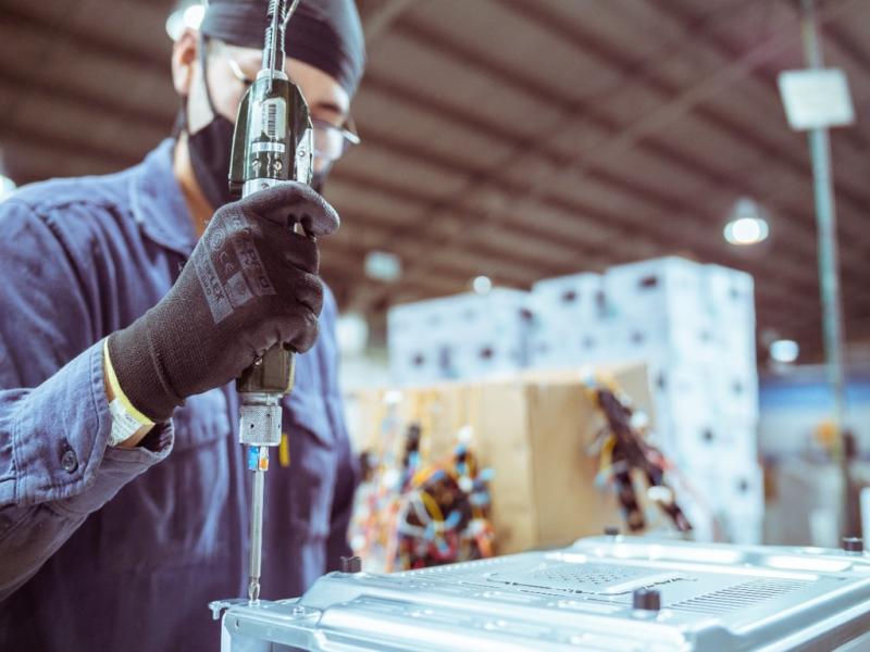 La extensin del subrgimen de promocin industrial, es una medida muy esperada por todo el arco poltico, empresarial y sindical, ya que permitira la posibilidad de que se establezcan en Tierra del Fuego nuevas y diversas inversiones. 