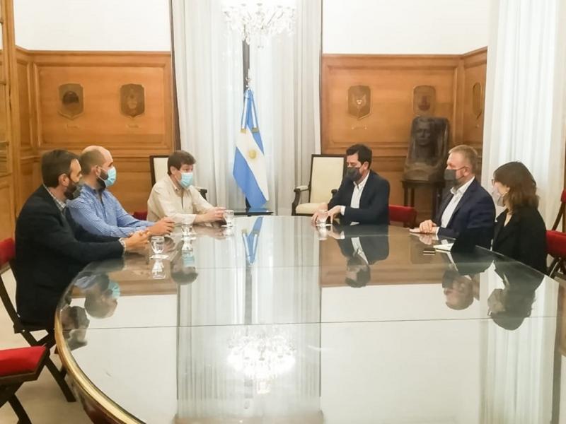 Es sabido que con la prrroga del subrgimen la provincia va a aumentar la produccin, porque se van a diversificar las fuentes de trabajo y la consecuencia lgica ser la generacin de ms puestos laborales, sostuvo Melella. 